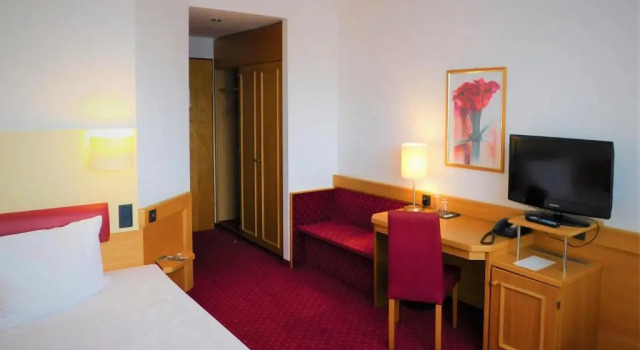 Одноместный номер Basic Feringapark Hotel by Coffee Fellows Hotels