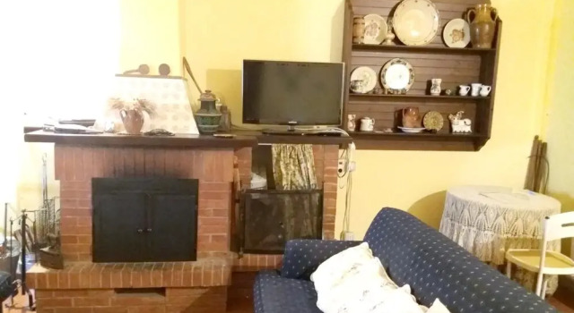 House With 2 Bedrooms in Acerenza, With Wonderful Mountain View and Furnished Garden, Réserver Hôtel Acerenza Basilicilate