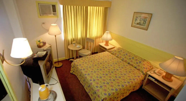 Полулюкс Hotel Galleria