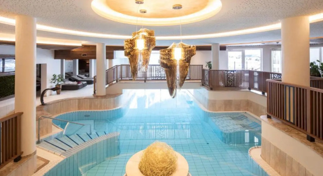 Superior Hotel Post Ischgl, Rezervovat Hotel Hotely v Tyrolsko se snídaní, Snídaně