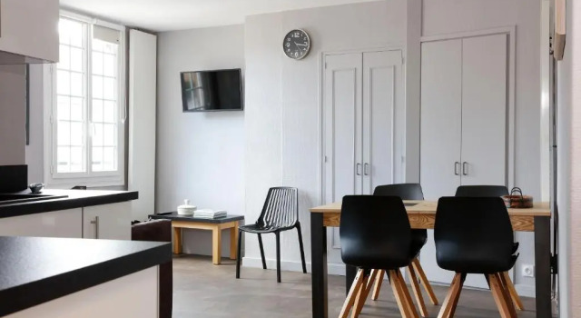 Апартаменты Hotel Le Dauphin