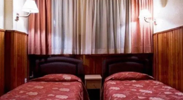 Трёхместный номер Standard Hotel Bitouni