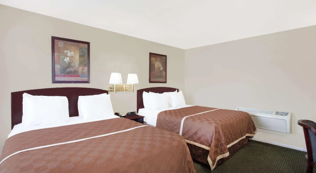 Четырёхместный номер Standard Travelodge by Wyndham Barstow