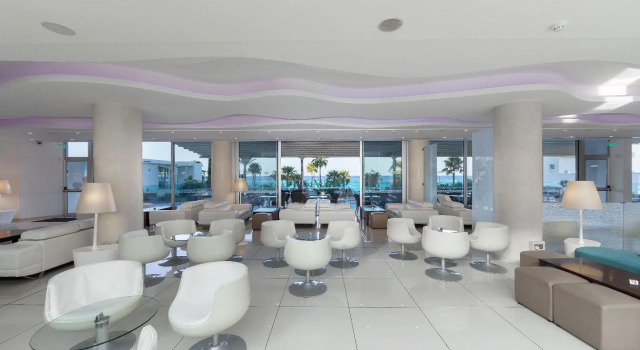 Vrissaki Beach Hotel