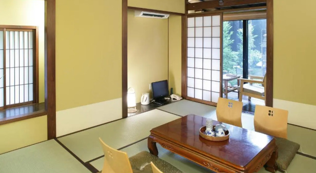 Номер Japanese-Style Deluxe с видом на сад Matsubaya Ryokan
