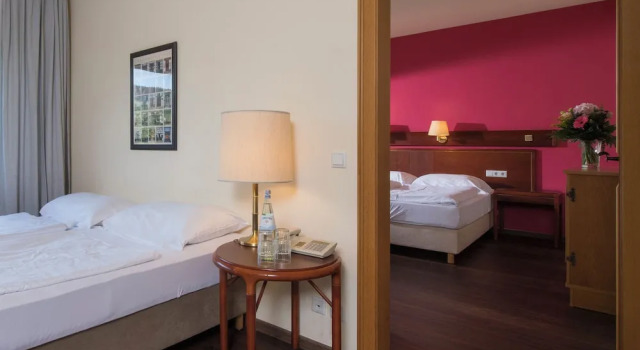 Четырёхместный номер Standard Sauerland Alpin Hotel