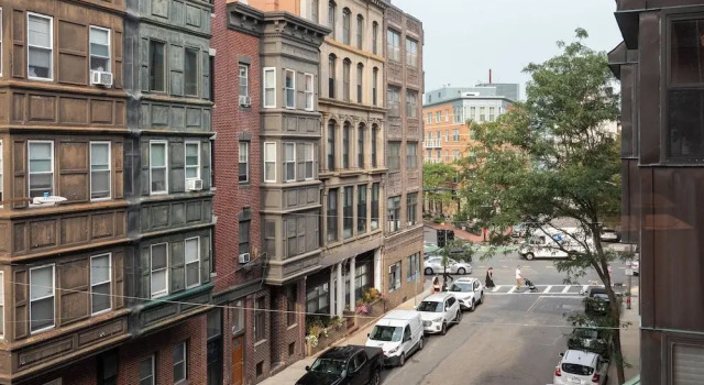 19 Battery St