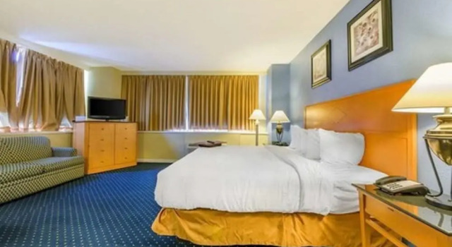 Двухместный люкс Clarion Hotel Lebanon-Hershey East