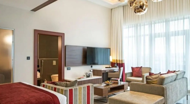 Люкс с балконом The Envoy Hotel Abuja
