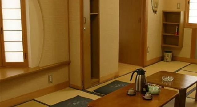 Sanukiya Ryokan, Prenota Hotel Naruto 