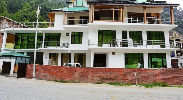 OYO 8767 Hotel Landmark