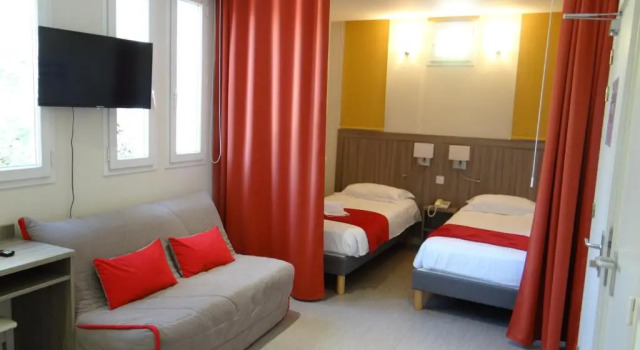 Четырёхместный номер Premium Hostellerie Bon Pasteur