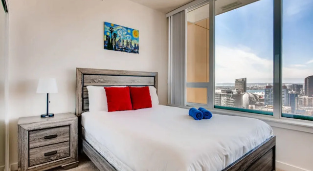 Gorgeous 2 BR Luxury Unit Amazing View