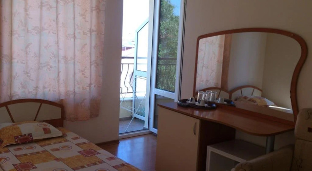 Guest House Eos