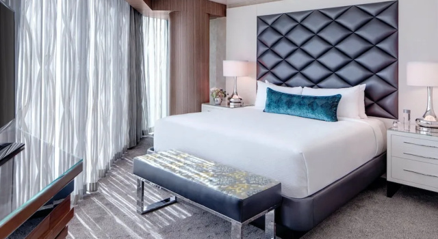 Люкс Panoramic с 2 комнатами Mandalay Bay Resort And Casino