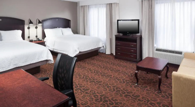 Vierer Studio Hampton Inn & Suites Dothan