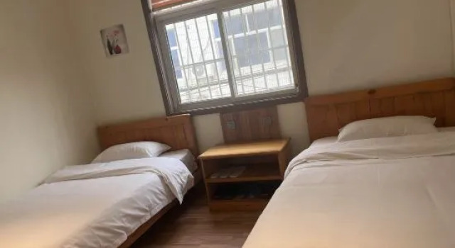 Трёхместный номер Standard Qufu International Youth Hostel