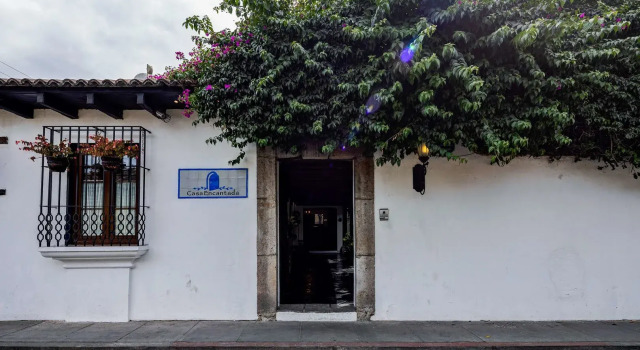 Casa Encantada, Rezerwuj Hotel Antigua Guatemala Zacatepeques