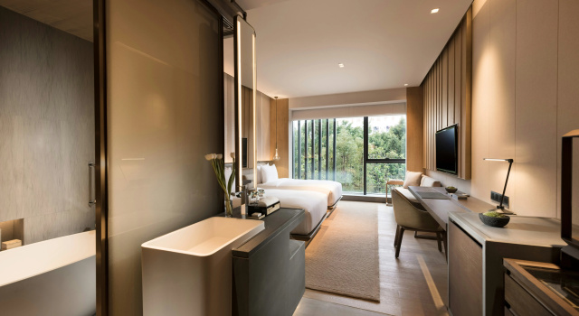 Joyze Hotel Xiamen, Curio Collection by Hilton