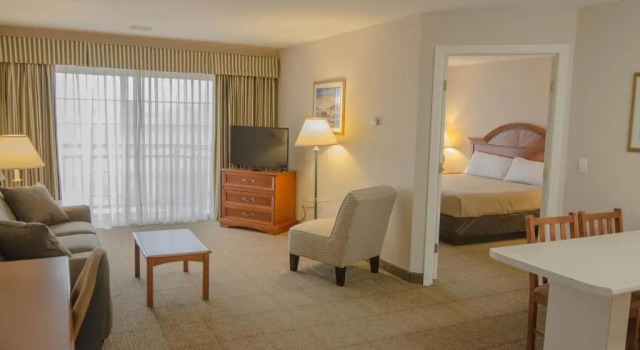 Independent  Smart Suites on the Hill, Varaa Hotelli South Burlington Vermont