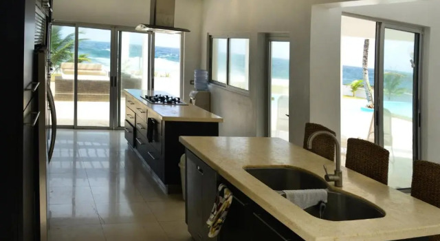 Villa Oceanfront Beach Access And Swim Pool Samana, Rezerwuj Willa El Francés Samana