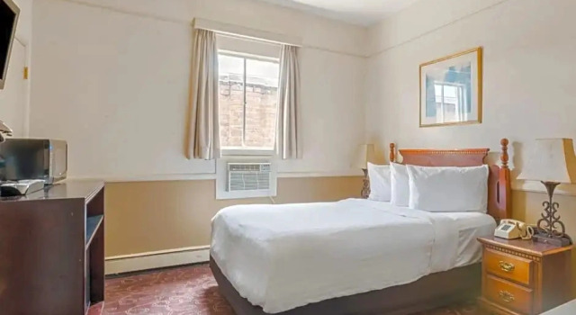 Family Studio Suite St. Michael, BW Premier Collection Hotel