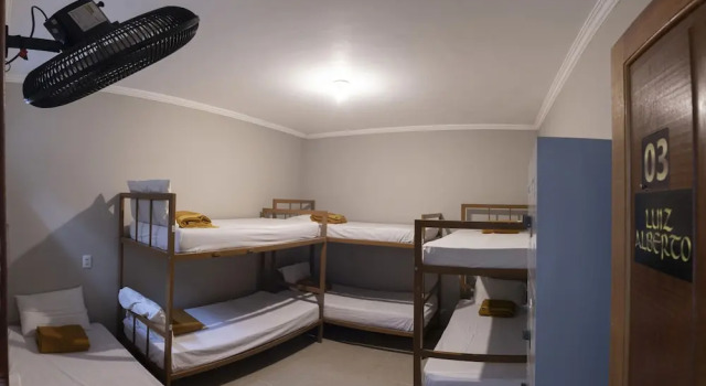 Кровать в общем номере Hostel Diniz