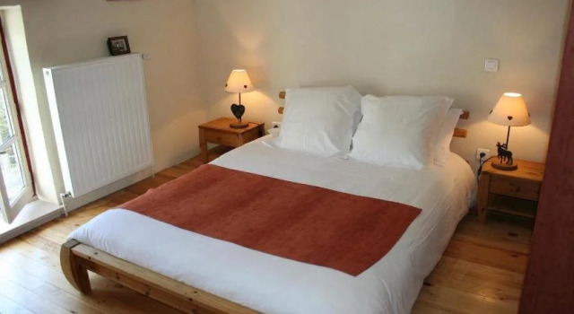 Auberge Saint Vincent, Rezerwuj Hostel Hotele w Owernia z parkingiem, Parking