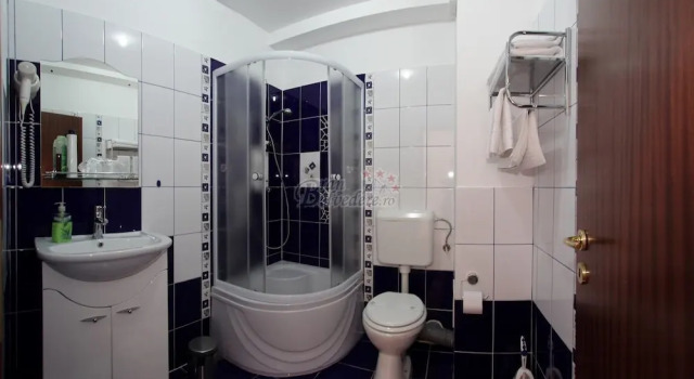 Трёхместный номер Superior с балконом и с видом на горы Hotel Bran Belvedere