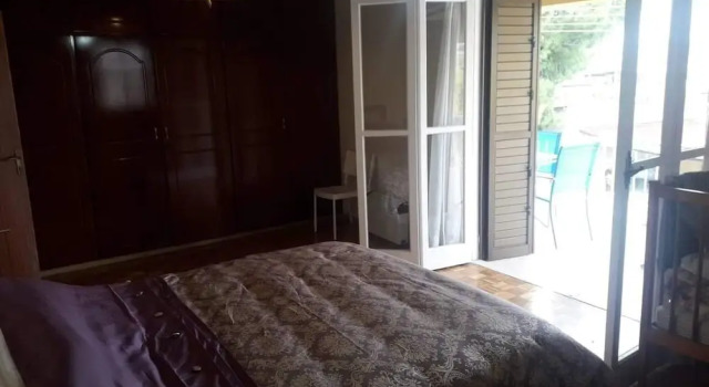 Immaculate 4-bed Apartment in Larnaca, 예약 아파트 Dromolaxia 라르나카