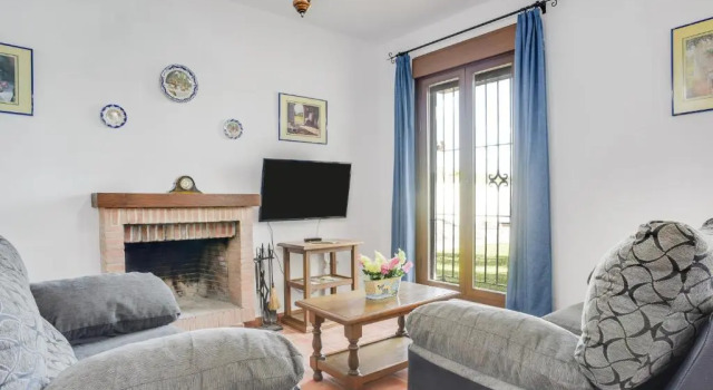 Casa Villanueva 2 - Sólo Familias
