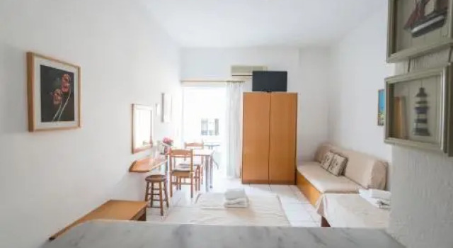 Stratis Apartments