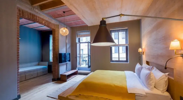 Студия с балконом Art Pera Suites