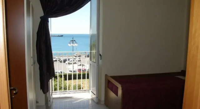 Cuore Di Borgo Di Miccoli Graziana, Rezerwuj Hotel Hotele w Tarent z basenem, w pobliżu Taranto Cathedral, Basen
