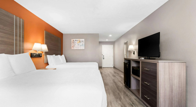 Четырёхместный номер Standard Best Western Gateway Inn