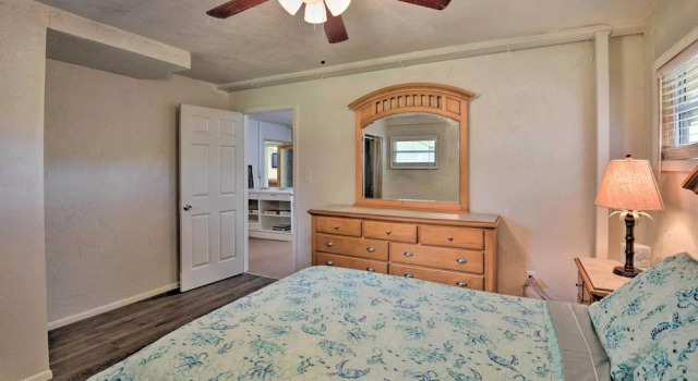 Waterfront Welaka Escape w/ Private Docks!, Buchen Sie Ferienhaus Welaka USA