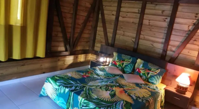 BLUE MARLIN BUNGALOW NEUF 4 PERSONNES, Prenota Hotel Hotel a Basse-Terre con parcheggio, Parcheggio