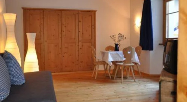 Hotel-Restaurant Crusch Alba, Reserva ahora Hotel Lavin Suiza