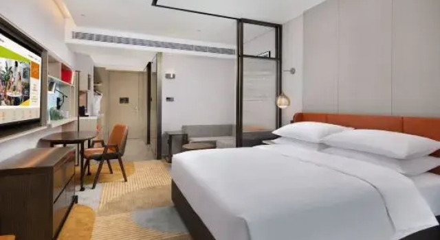 Люкс Superior Home2 Suites By Hilton Wuhan Xudong