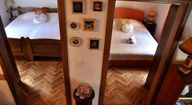 House Old Town Stone House, Book Vacation Home Stari Grad 