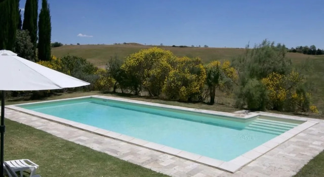 Exquisite Farmhouse in Tuscany With Swimming Pool
