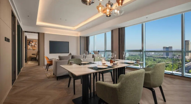Одноместный люкс Business c 1 комнатой Holiday Inn Shijiazhuang High-tech Zone by IHG