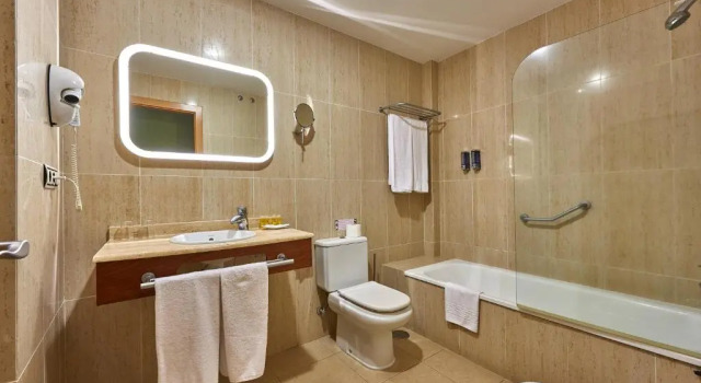 Номер Economy Hotel Benahoare