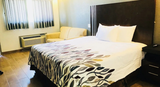 Двухместный номер Standard Budget Inn and Suites