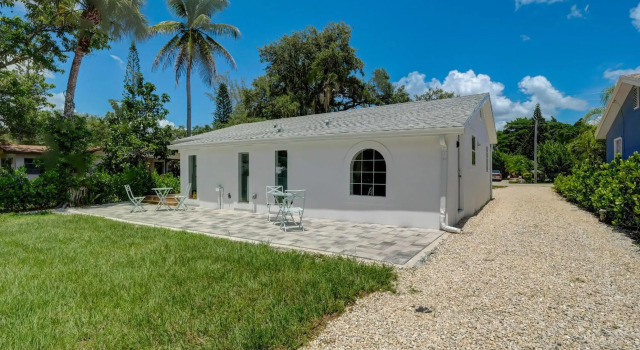 Walk to Downtown Bonita Springs From Our Home, Забронировать Отель Бонита-Спрингс Southwest Florida, рядом с Поле для гольфа Бонита Фэйрвейс