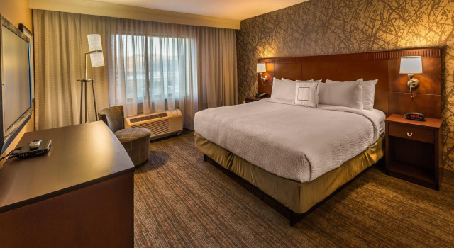 Двухместный люкс Presidential с 2 комнатами Courtyard Carson City