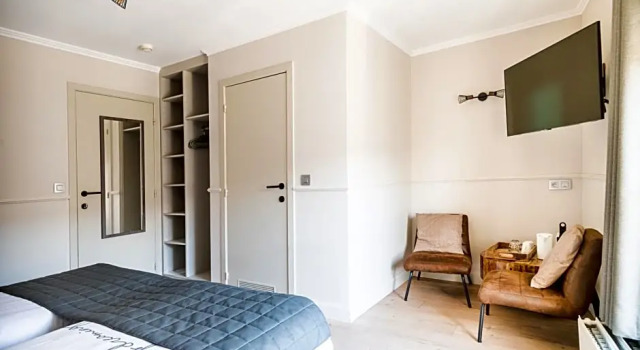 Номер Economy Hotel karel de stoute
