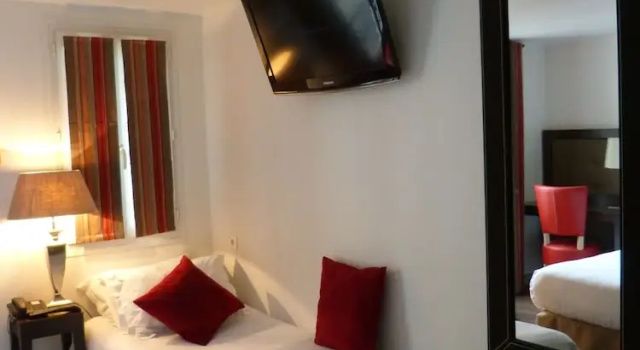 Трёхместный номер Standard Hotel Little Regina