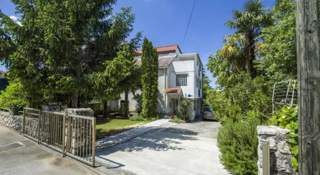 Апартаменты Apartman Laurus