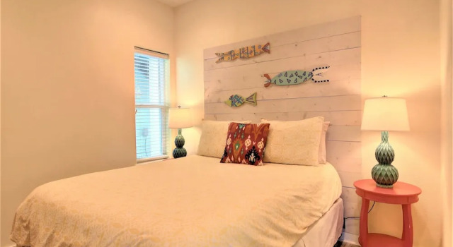 No Shirt, No Shoes, No Problem - 5 Br home